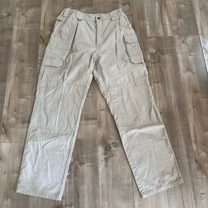 5.11 Tactical Cargo Pants Khaki Reinforced Cotton Pockets 32 x 32 Men